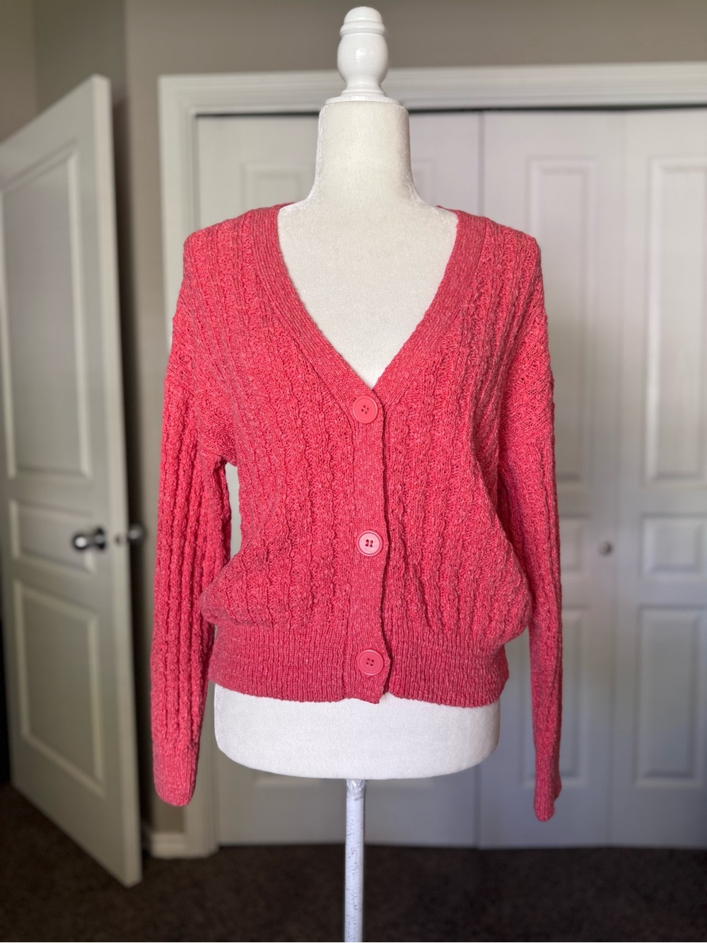 Forever 21 Cardigan Sweater size Small